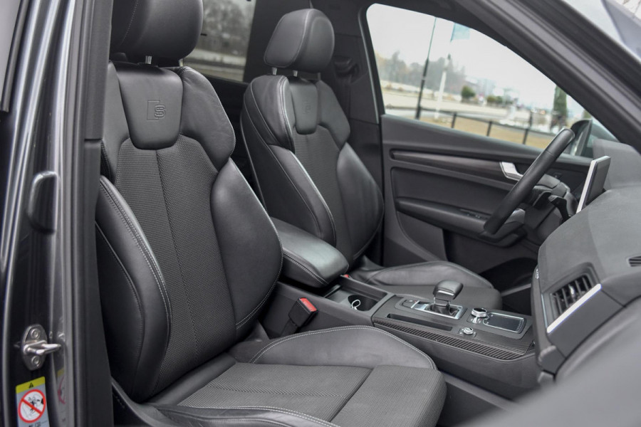 Audi Q5 50 TFSI e quattro S edition. Pano, Carbon, Sfeer, Camera, Virtual, Keyless, Matrix, 22'', Trekhaak!