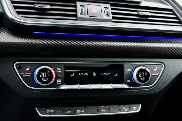 Audi Q5 50 TFSI e quattro S edition. Pano, Carbon, Sfeer, Camera, Virtual, Keyless, Matrix, 22'', Trekhaak!