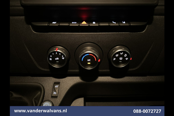 Renault Master 2.3 dCi 136pk L3H2 Euro6 Airco | Navigatie | Camera | Leder | Cruisecontrol | LED | Omvormer Sidebars, Parkeersensoren, Bijrijdersbank