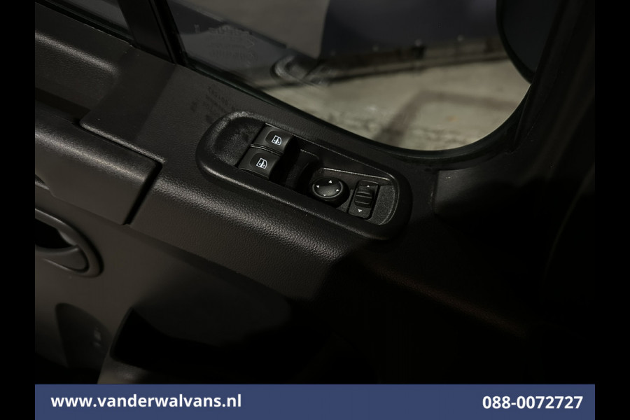 Renault Master 2.3 dCi 136pk L3H2 Euro6 Airco | Navigatie | Camera | Leder | Cruisecontrol | LED | Omvormer Sidebars, Parkeersensoren, Bijrijdersbank