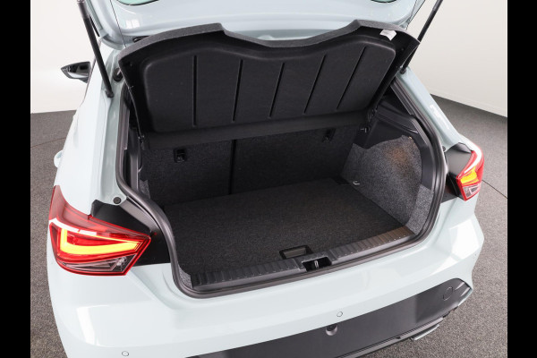 Seat Ibiza 1.0 EcoTSI FR Business Connect | DSG | Oniric Grey Metallic | Elektr Panorama Dak | Bucket Seats