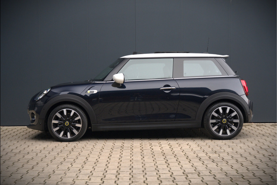 MINI Mini Electric Yours 33 kWh | Panoramadak | Harman Kardon | Head-Up Display | Union Jack | Stoelverwarming | Keyless | Apple Carplay | Navigatie | Camera | Parkeersensoren | Warmtepomp | Leer | Cruise Control | DAB |