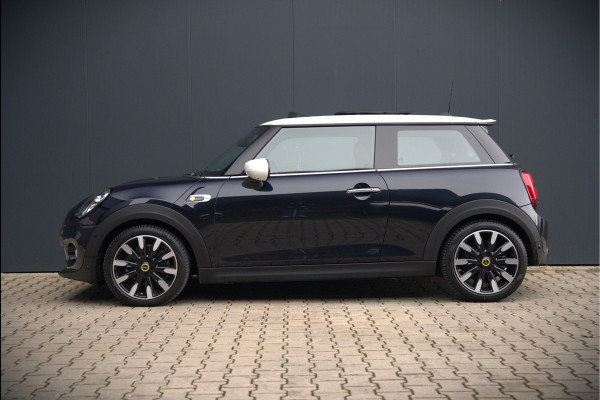 MINI Mini Electric Yours 33 kWh | Panoramadak | Harman Kardon | Head-Up Display | Union Jack | Stoelverwarming | Keyless | Apple Carplay | Navigatie | Camera | Parkeersensoren | Warmtepomp | Leer | Cruise Control | DAB |