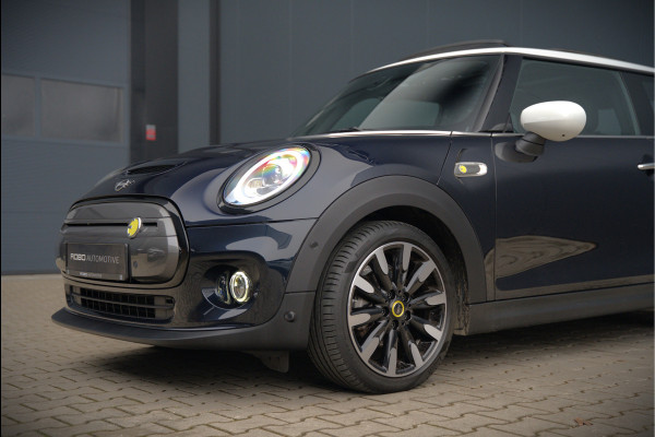 MINI Mini Electric Yours 33 kWh | Panoramadak | Harman Kardon | Head-Up Display | Union Jack | Stoelverwarming | Keyless | Apple Carplay | Navigatie | Camera | Parkeersensoren | Warmtepomp | Leer | Cruise Control | DAB |