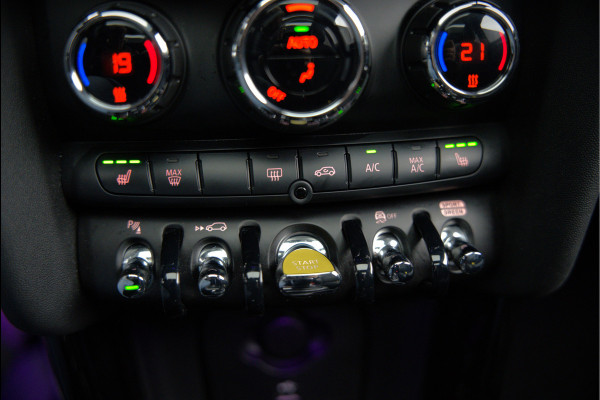 MINI Mini Electric Yours 33 kWh | Panoramadak | Harman Kardon | Head-Up Display | Union Jack | Stoelverwarming | Keyless | Apple Carplay | Navigatie | Camera | Parkeersensoren | Warmtepomp | Leer | Cruise Control | DAB |