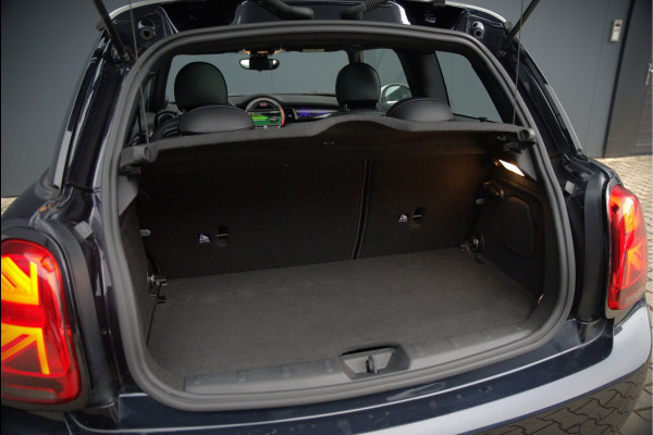 MINI Mini Electric Yours 33 kWh | Panoramadak | Harman Kardon | Head-Up Display | Union Jack | Stoelverwarming | Keyless | Apple Carplay | Navigatie | Camera | Parkeersensoren | Warmtepomp | Leer | Cruise Control | DAB |