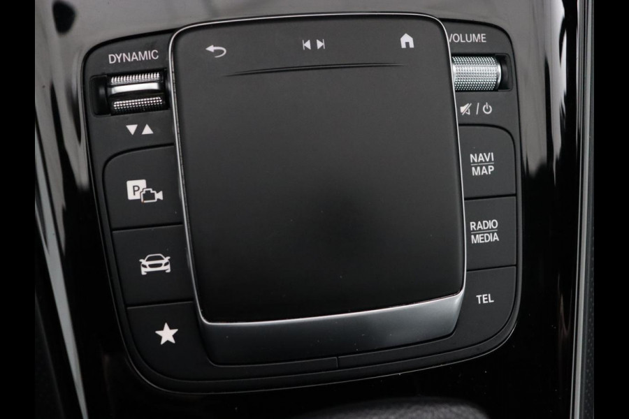 Mercedes-Benz B-Klasse 180 Business Solution | Panoramadak | Stoelverwarming | Carplay | Camera | Half leder | Navigatie | Park Assist | Keyless | Widescreen | Full LED