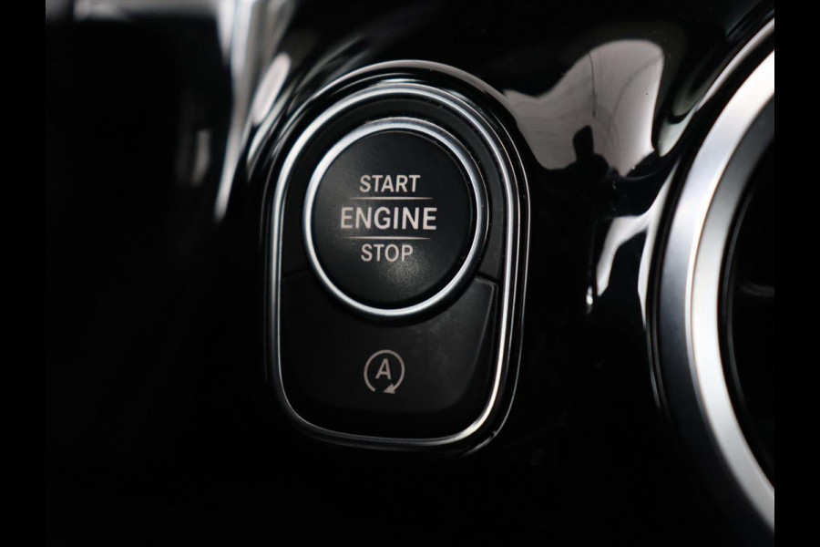 Mercedes-Benz B-Klasse 180 Business Solution | Panoramadak | Stoelverwarming | Carplay | Camera | Half leder | Navigatie | Park Assist | Keyless | Widescreen | Full LED