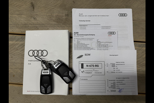 Audi A4 Avant 35 TFSI S Edition NW Model / Navi / Camera / Led / Trekhaak