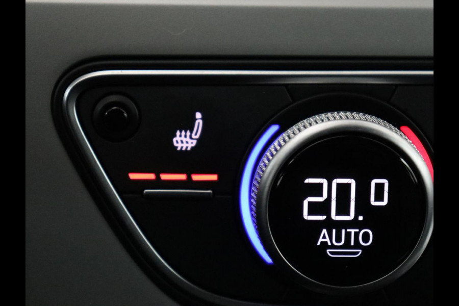 Audi A4 35 TFSI S edition | Leder | Stoelverwarming | Adaptive cruise | Memory | Camera | Carplay | Side Assist | Navigatie | Full LED | Climate control | S Line