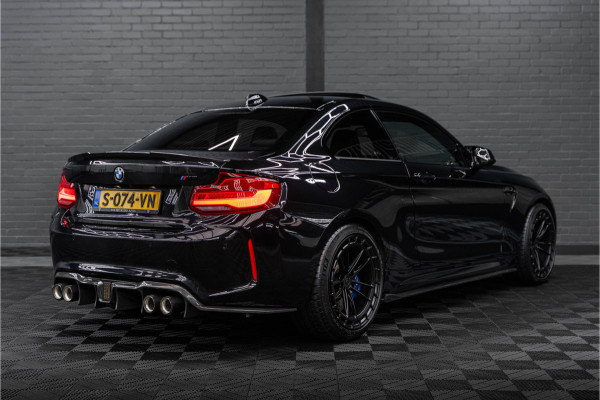 BMW 2 Serie Coupé M2 DCT | NOVA PERFORMANCE 19 INCH CUSTOM WHEELS | CS STOELEN | CS STUUR | CARBON INTERIEUR EN EXTERIEUR| voorzien van Target Blu Eye 2 en Laser Track Flare