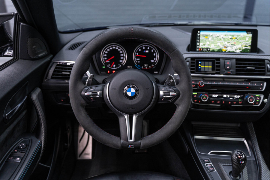 BMW 2 Serie Coupé M2 DCT | NOVA PERFORMANCE 19 INCH CUSTOM WHEELS | CS STOELEN | CS STUUR | CARBON INTERIEUR EN EXTERIEUR| voorzien van Target Blu Eye 2 en Laser Track Flare