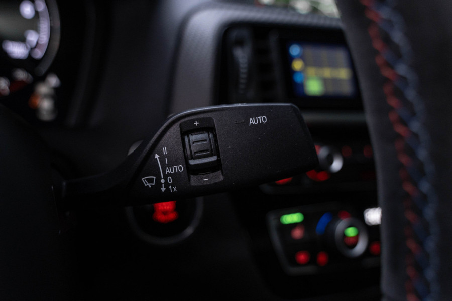 BMW 2 Serie Coupé M2 DCT | NOVA PERFORMANCE 19 INCH CUSTOM WHEELS | CS STOELEN | CS STUUR | CARBON INTERIEUR EN EXTERIEUR| voorzien van Target Blu Eye 2 en Laser Track Flare