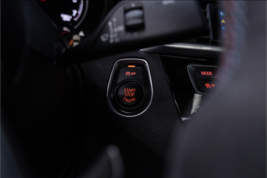 BMW 2 Serie Coupé M2 DCT | NOVA PERFORMANCE 19 INCH CUSTOM WHEELS | CS STOELEN | CS STUUR | CARBON INTERIEUR EN EXTERIEUR| voorzien van Target Blu Eye 2 en Laser Track Flare