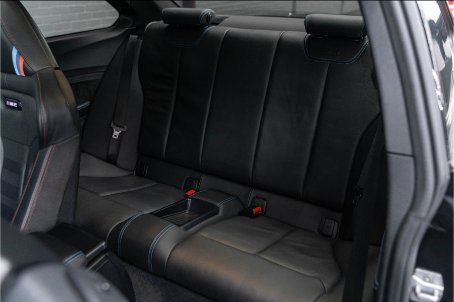 BMW 2 Serie Coupé M2 DCT | NOVA PERFORMANCE 19 INCH CUSTOM WHEELS | CS STOELEN | CS STUUR | CARBON INTERIEUR EN EXTERIEUR| voorzien van Target Blu Eye 2 en Laser Track Flare