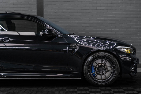 BMW 2 Serie Coupé M2 DCT | NOVA PERFORMANCE 19 INCH CUSTOM WHEELS | CS STOELEN | CS STUUR | CARBON INTERIEUR EN EXTERIEUR| voorzien van Target Blu Eye 2 en Laser Track Flare