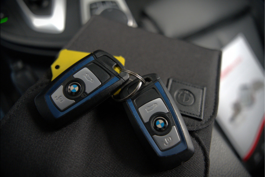 BMW 4 Serie Gran Coupé 420i Corporate Lease High Executive M Sport | M Performance | Stoelverwarming | Apple Carplay | Navigatie | Camera | Cruise Control | HIFI | Keyless | Digital Dash | DAB