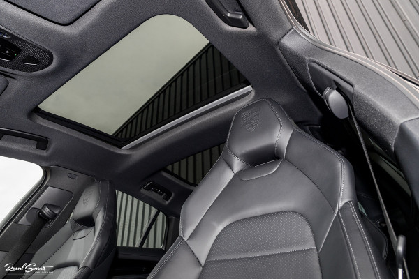 Porsche Panamera 2.9 4 E-Hybrid | 470 Pk | Nieuw model | SportDesign | Sport Chrono | Adaptieve Cruise | Memory | Matrix |