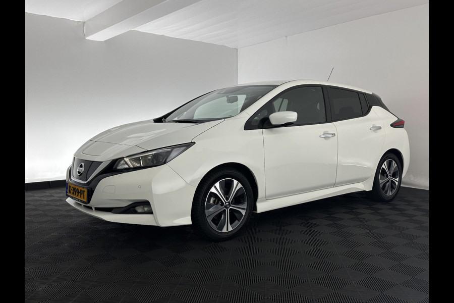 Nissan Leaf N-Connecta 40 kWh Aut. *ADAPTIVE-CRUISE | NAVI-FULLMAP | TOPVIEW | CARPLAY | KEYLESS | BLIND-SPOT |  DIGI-COCKPIT | COMFORT-SEATS | DAB | ECC | PDC | HEATED-SEATS | 17"ALU*