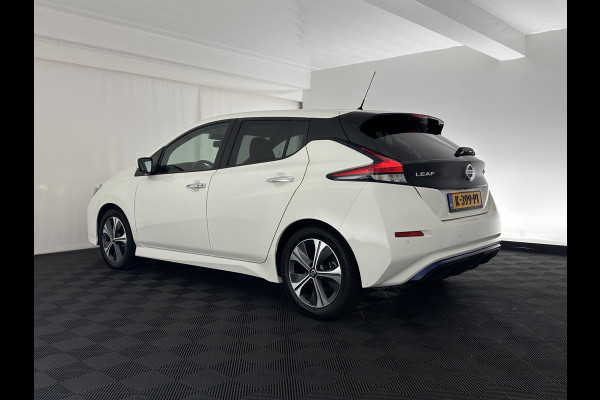 Nissan Leaf N-Connecta 40 kWh Aut. *ADAPTIVE-CRUISE | NAVI-FULLMAP | TOPVIEW | CARPLAY | KEYLESS | BLIND-SPOT |  DIGI-COCKPIT | COMFORT-SEATS | DAB | ECC | PDC | HEATED-SEATS | 17"ALU*