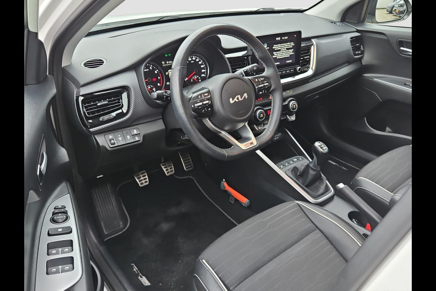 Kia Stonic 1.0 T-GDi MHEV GT-PlusLine | Lage km's! | 1e Eigenaar | Schuif/Kanteldak | Stoel- en Stuurverwarming | Dode Hoek Assistentie | Full-Option |