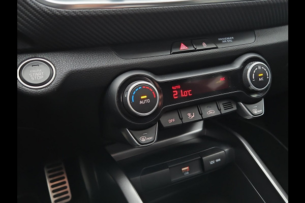 Kia Stonic 1.0 T-GDi MHEV GT-PlusLine | Lage km's! | 1e Eigenaar | Schuif/Kanteldak | Stoel- en Stuurverwarming | Dode Hoek Assistentie | Full-Option |