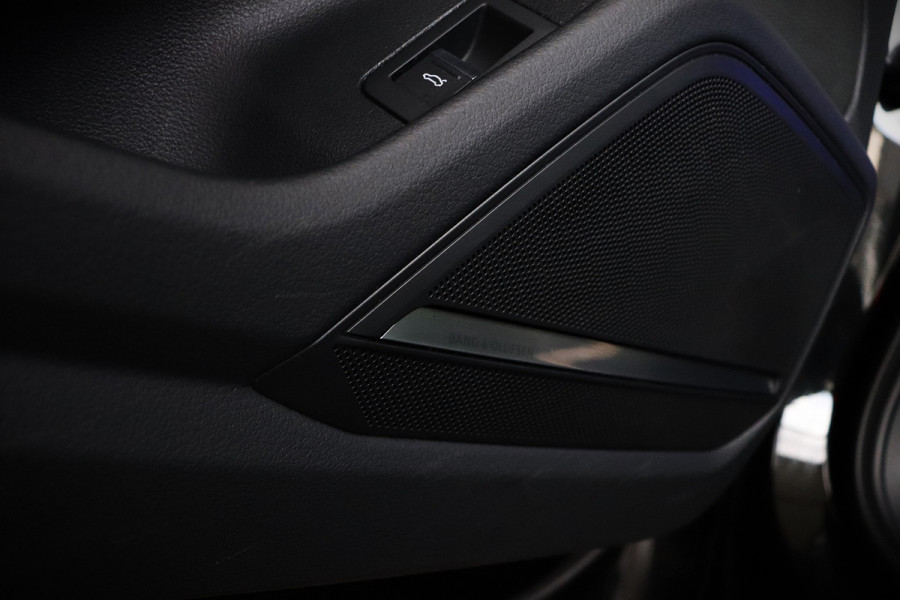 Audi A6 Avant 55 TFSI V6 Quattro Luchtv. Vierwielsturing HU-Display  S-line