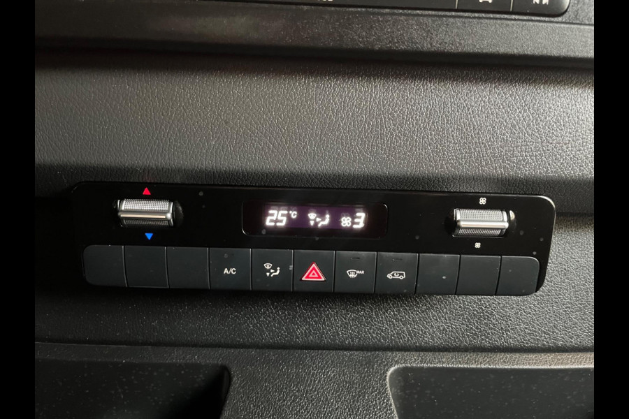 Mercedes-Benz Sprinter Automaat 211 2.2 CDI L2H2 3Persoons, Imperiaal + Trap, Kast, M-BUX, Trekhaak, RIJKLAARPRIJS! NETTE BUS!