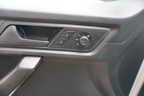 Volkswagen Caddy 2.0 TDI L2H1 BMT Maxi Comfortline nr. V048 | Airco | Cruise | Sortimo laadruimte inrichting