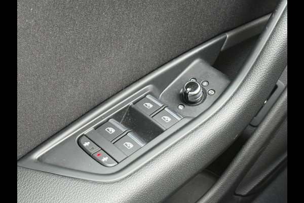 Audi A4 Avant 1.4 TFSI Sport Lease Edition | ACC | Apple Carplay | LED | Sportstoelen