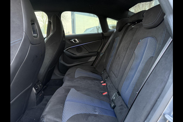 BMW 2 Serie Gran Coupé 218i Aut. M-Sport | Carplay | Camera | Sport Stoelen |