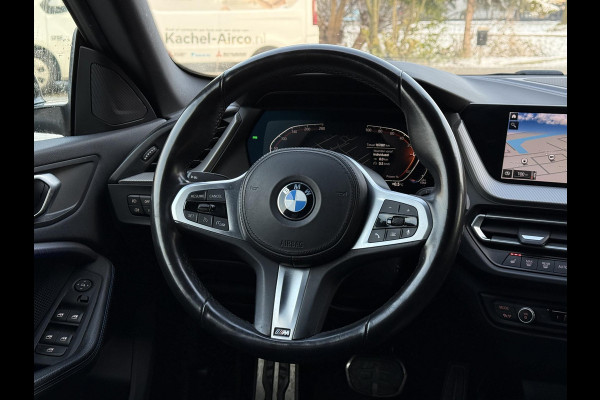 BMW 2 Serie Gran Coupé 218i Aut. M-Sport | Carplay | Camera | Sport Stoelen |