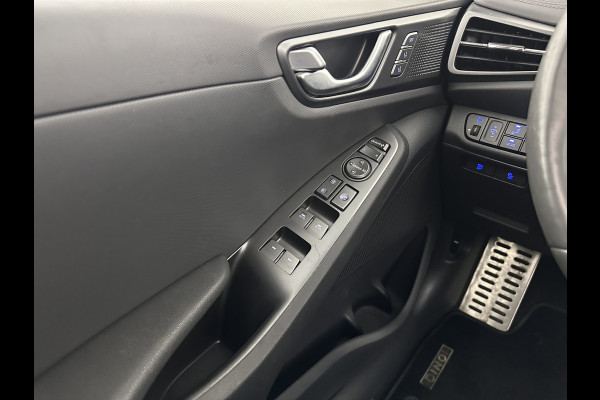 Hyundai IONIQ Premium EV 38 kWh {SOH-97%} (INCL.BTW) Aut *HEATPUMP | PANO | LEATHER | FULL-LED | ADAPTIVE-CRUISE | KEYLESS | NAVI-FULLMAP | DAB | CAMERA | MEMORY-PACK | DIGI-COCKPIT | HEATED/VENTILATED-SEATS | CCS- FASTLOADER | 16''A