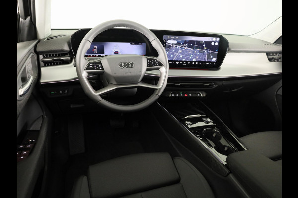 Audi Q3 Advanced edition e-hybrid 272 pk | Techniekpakket plus | Glazen panoramadak | Ambiente lichtpakket | Verwarmbaar stuurwiel |