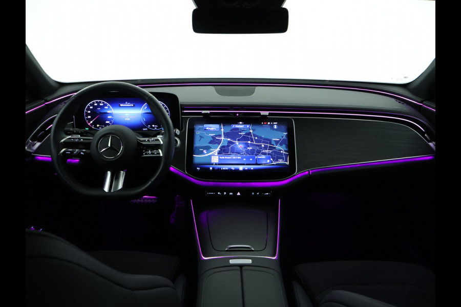 Mercedes-Benz E-Klasse Estate 300 e AMG Plug-In Hybride | AMG Styling | Trekhaak | Digital light | Keyless go | Distronic | Keyless go | Memory Pakket voorsteoelen. Inclusief 24 maanden MB Certified garantie voor Europa.