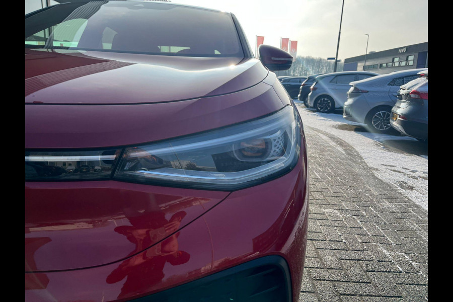 Volkswagen ID.5 Pro 77 kWh | Stoel- en stuurwielverwarming | Achteruitrijcamera | 20 inch velgen | Getint glas | Navigatie