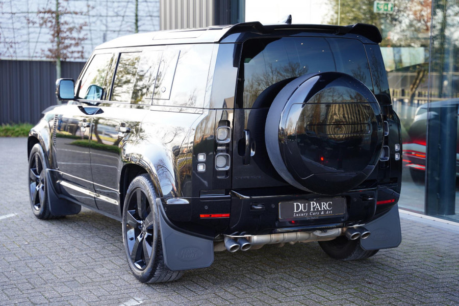 Land Rover Defender 110 P 525 V8 Black Edition / Panoramadak / Meridian