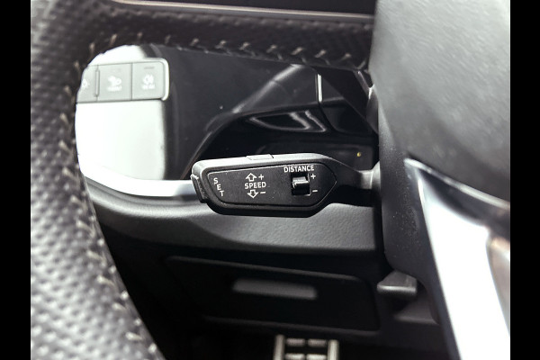 Audi Q3 40 TFSI quattro 3x S Line(NL-auto, Panorama, Dealer OndH, Digitale Dash, PDC V+A, Lane Assist, Addpt Cruise Con,Etc)