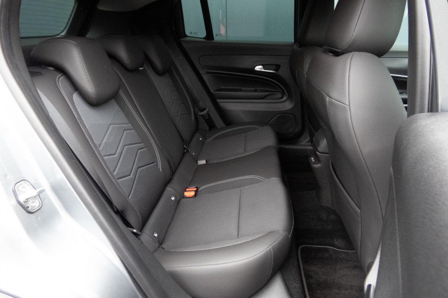 Jeep Avenger 1.2 e-Hybrid Altitude | STOELVERWARMING | ADAPTIEVE CRUISE CONTROL | PARKEERSENSOREN