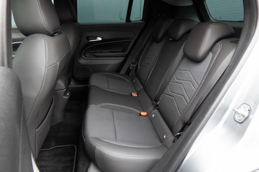 Jeep Avenger 1.2 e-Hybrid Altitude | STOELVERWARMING | ADAPTIEVE CRUISE CONTROL | PARKEERSENSOREN