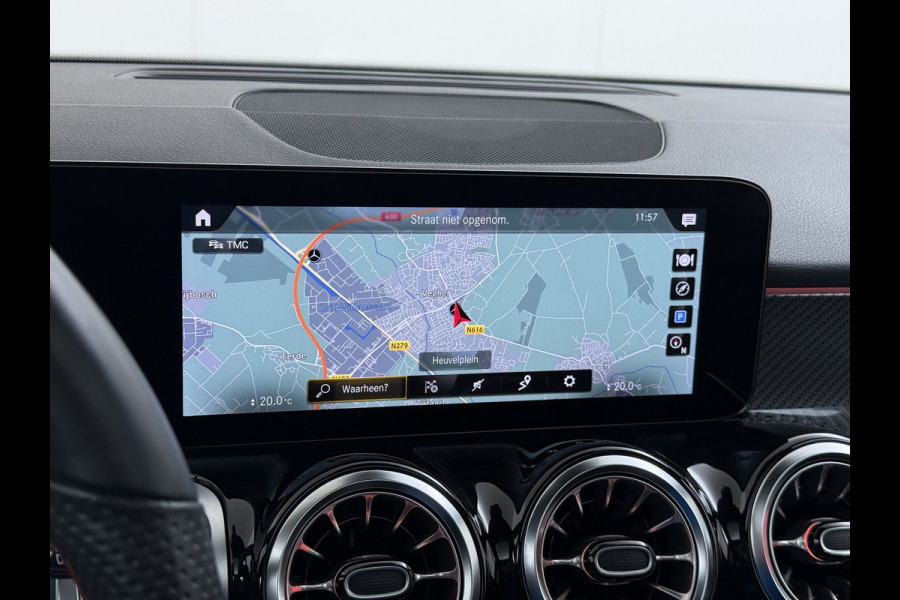 Mercedes-Benz Glb 200 AMG line | Pano Memory Multibeam Keyless