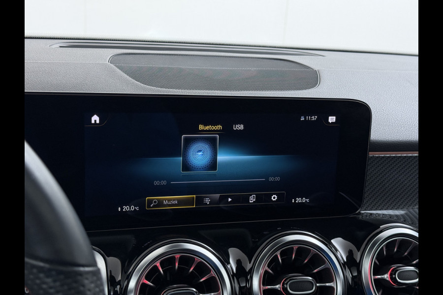 Mercedes-Benz Glb 200 AMG line | Pano Memory Multibeam Keyless