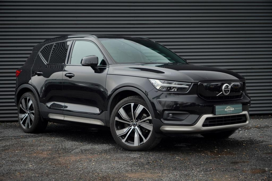 Volvo XC40 Recharge P8 AWD R-Design / Pano / Trekhaak / 20'' / Warmtepomp / Harman Kardon