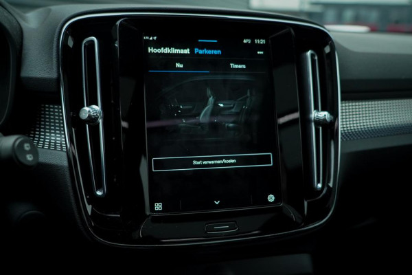 Volvo XC40 Recharge P8 AWD R-Design / Pano / Trekhaak / 20'' / Warmtepomp / Harman Kardon