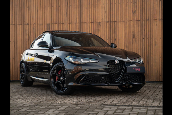 Alfa Romeo Giulia 2.0T GME AWD Competizione 280pk | Pano-dak | Harman/Kardon | CarPlay | Lederen dash.