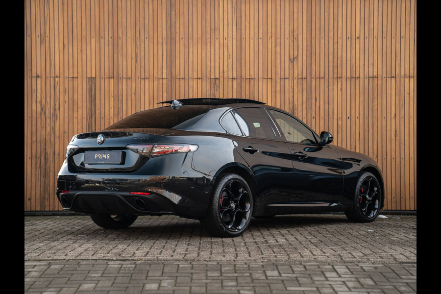 Alfa Romeo Giulia 2.0T GME AWD Competizione 280pk | Pano-dak | Harman/Kardon | CarPlay | Lederen dash.
