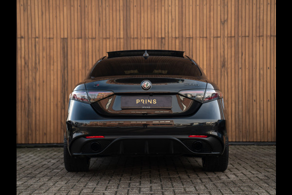 Alfa Romeo Giulia 2.0T GME AWD Competizione 280pk | Pano-dak | Harman/Kardon | CarPlay | Lederen dash.