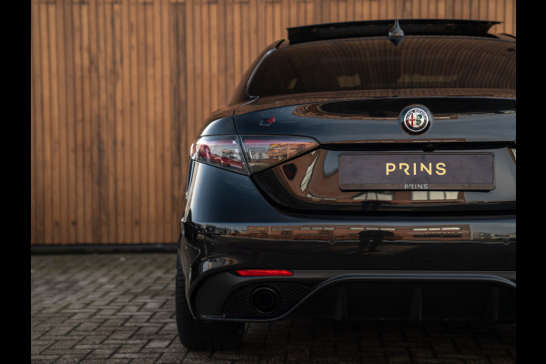 Alfa Romeo Giulia 2.0T GME AWD Competizione 280pk | Pano-dak | Harman/Kardon | CarPlay | Lederen dash.