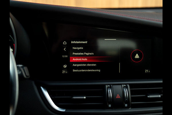 Alfa Romeo Giulia 2.0T GME AWD Competizione 280pk | Pano-dak | Harman/Kardon | CarPlay | Lederen dash.