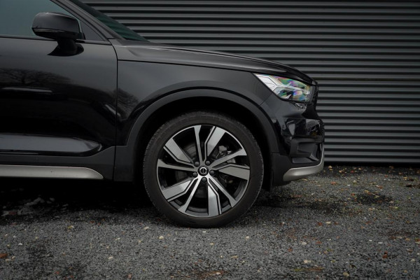 Volvo XC40 Recharge P8 AWD R-Design / Pano / Trekhaak / 20'' / Warmtepomp / Harman Kardon